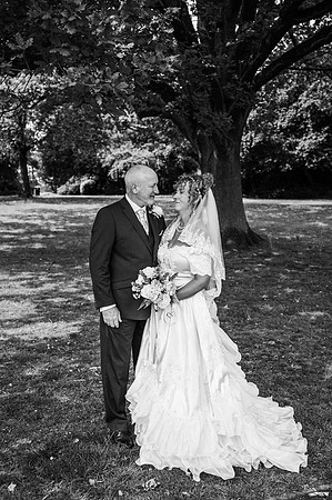 sarah-stuart-mono-185