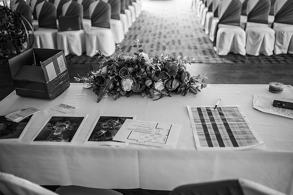 kirsty-roberto-mono-2