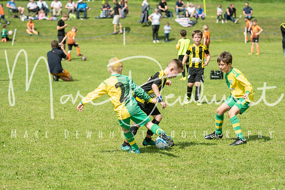 Under 8's action-75