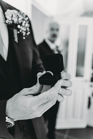 coral-mark-priesthouse-2nd-shooter-mono-77