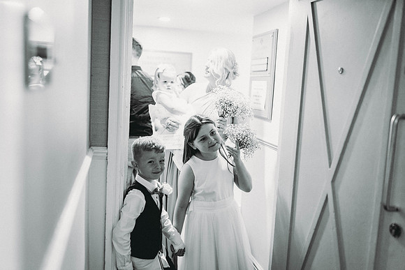 coral-mark-priesthouse-2nd-shooter-mono-208