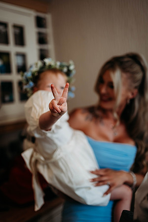holly-ellis-115