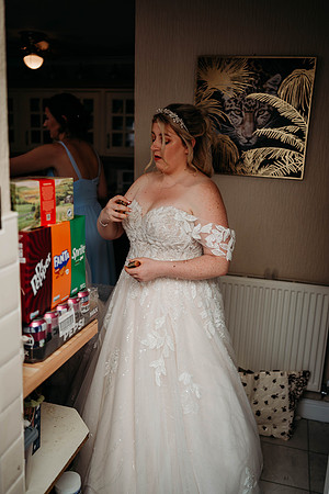 holly-ellis-168