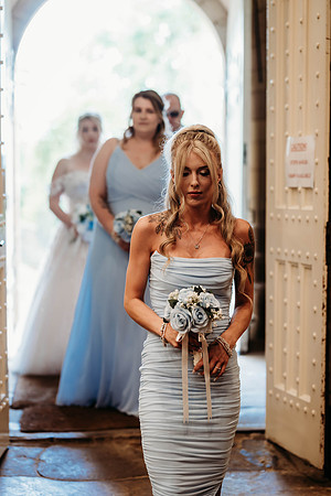 holly-ellis-201