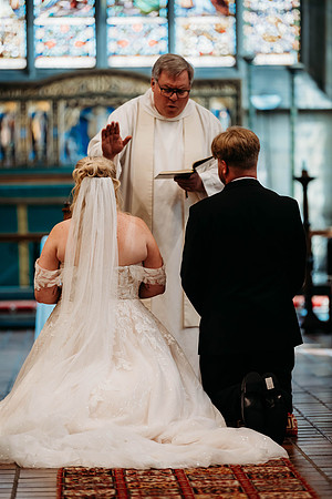 holly-ellis-274