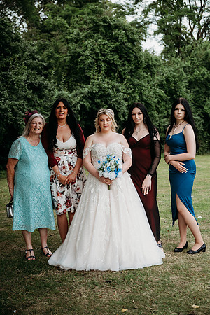 holly-ellis-396