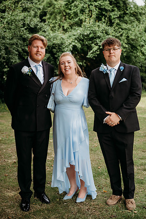 holly-ellis-461
