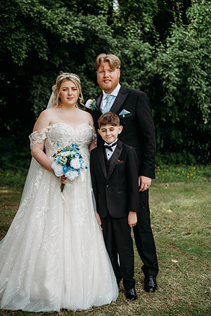 holly-ellis-476