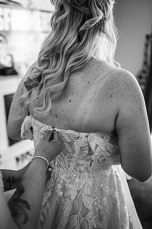 holly-ellis-mono-120