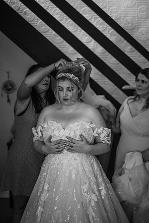 holly-ellis-mono-139