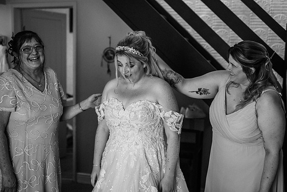 holly-ellis-mono-144