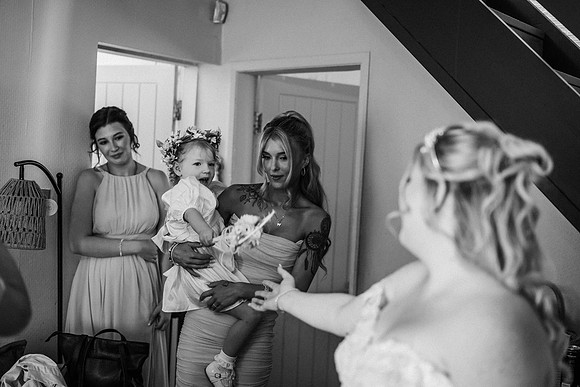 holly-ellis-mono-151