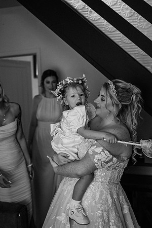 holly-ellis-mono-152