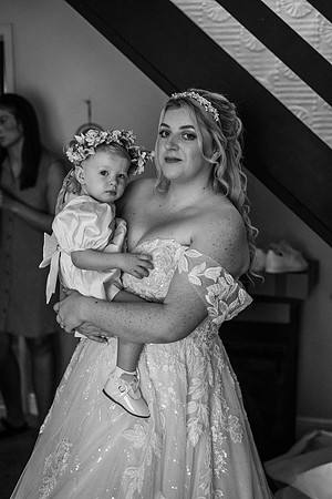 holly-ellis-mono-157