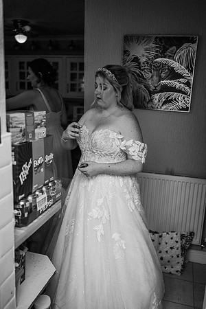 holly-ellis-mono-168
