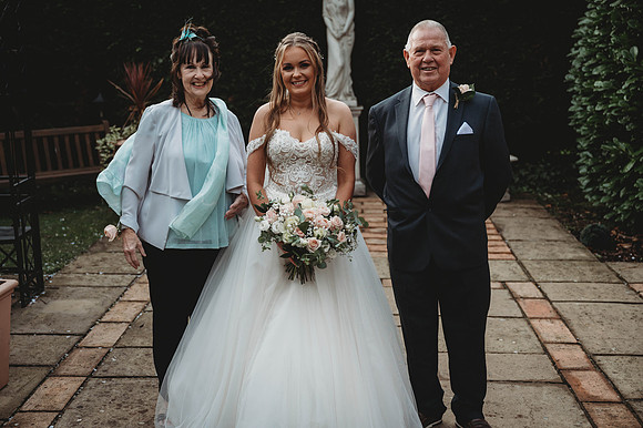 lauren-connor-s-370