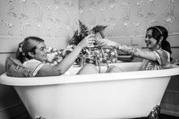 helena-alex-farmhouse-mono-20