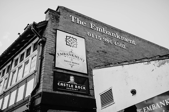 cassie-gareth-embankment-mono-8