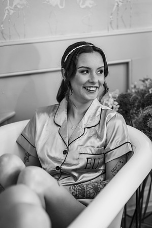 helena-alex-farmhouse-mono-18