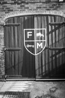 helena-alex-farmhouse-mono-4