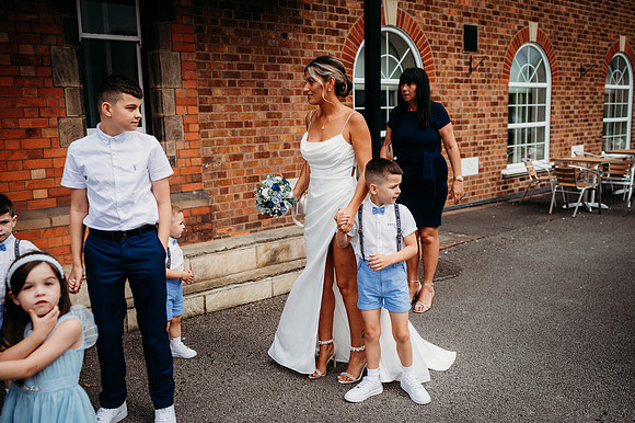 amelia-luke-44