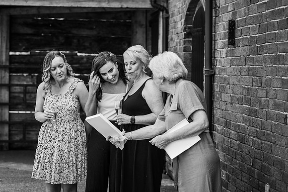 sarah-james-mono-123