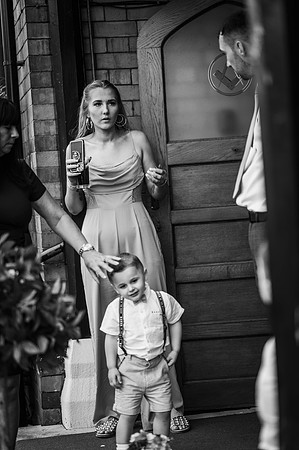 amelia-luke-mono-420