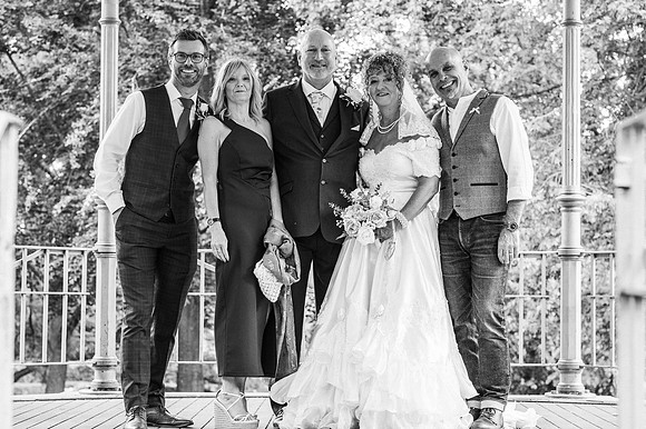 sarah-stuart-mono-139