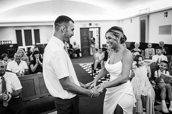 amelia-luke-mono-200